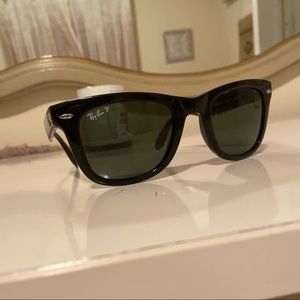 Rayban foldable wayfarer - polarized